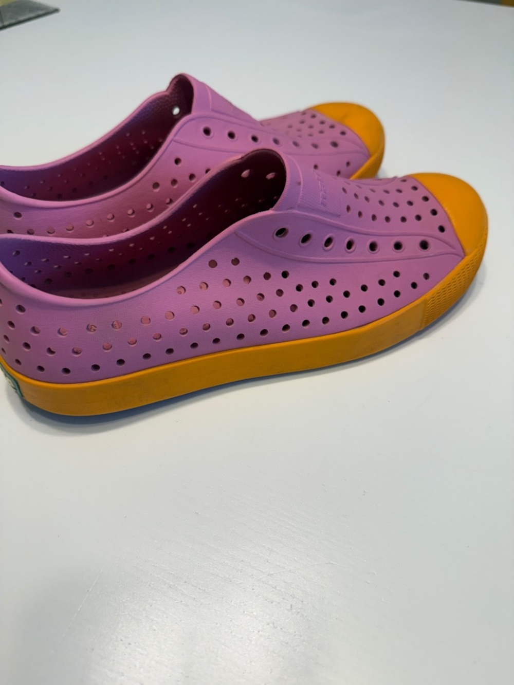 Native Jefferson Kids Pink and Orange Slip-On Water Shoes - Picture 3 of 6